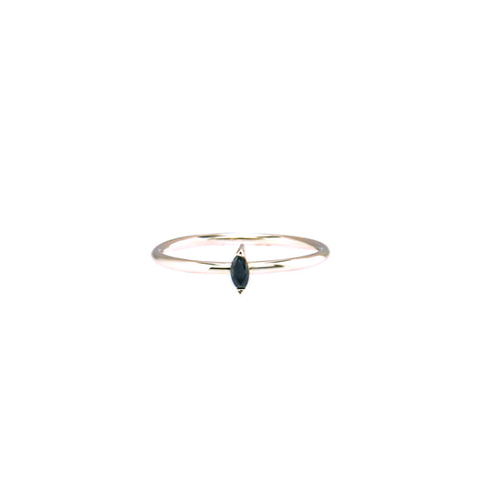 IV (Anillo Marquise Diamante Negro Plata)